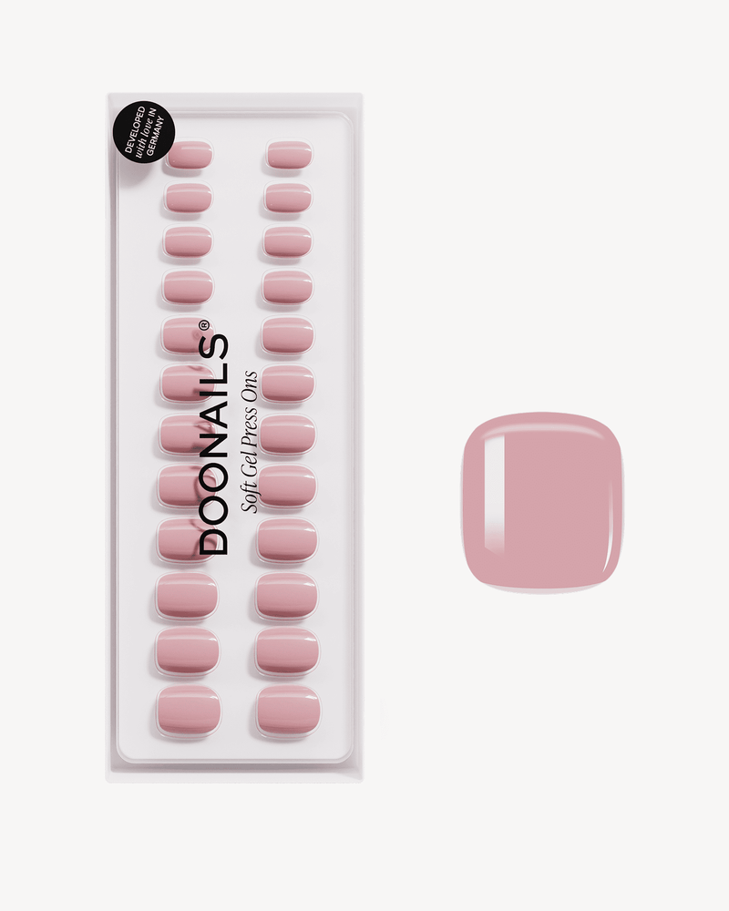 Valentine Crush Ultra Corte Quadrate Press Ons in Soft Gel