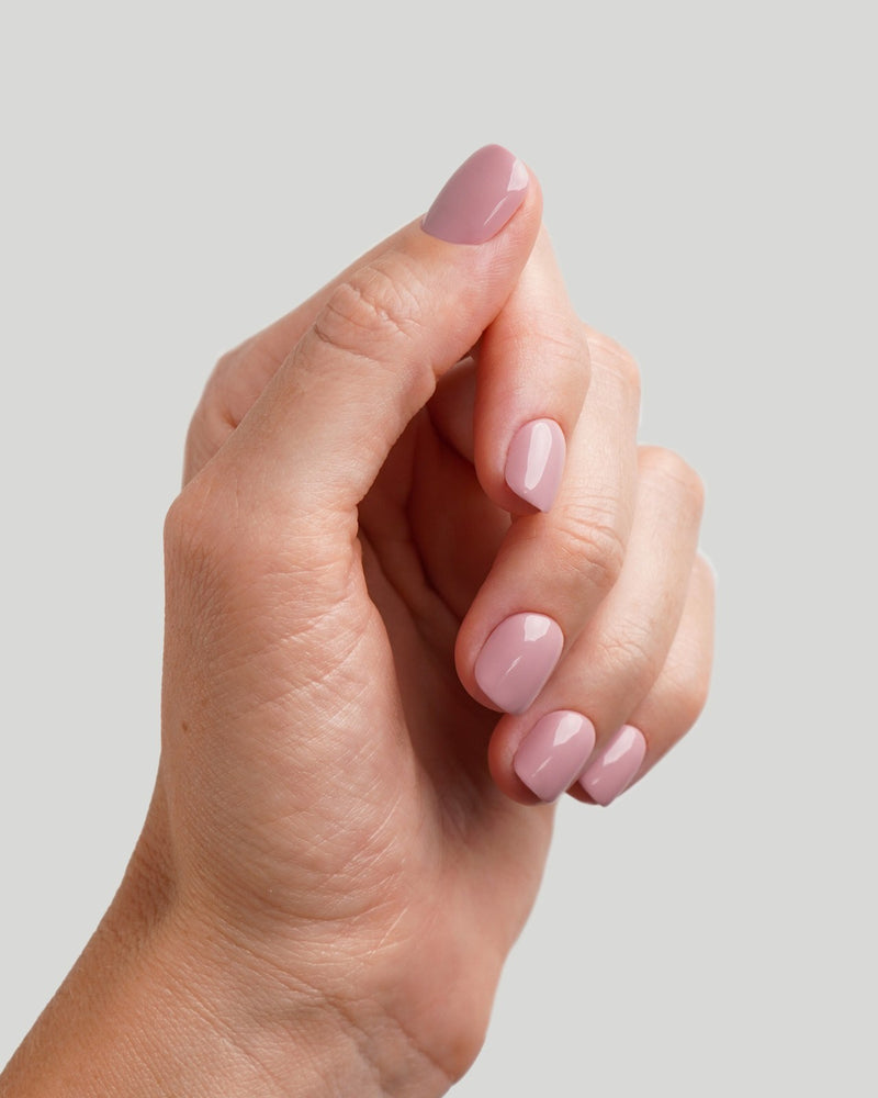Valentine Crush Ultra Corte Quadrate Press Ons in Soft Gel