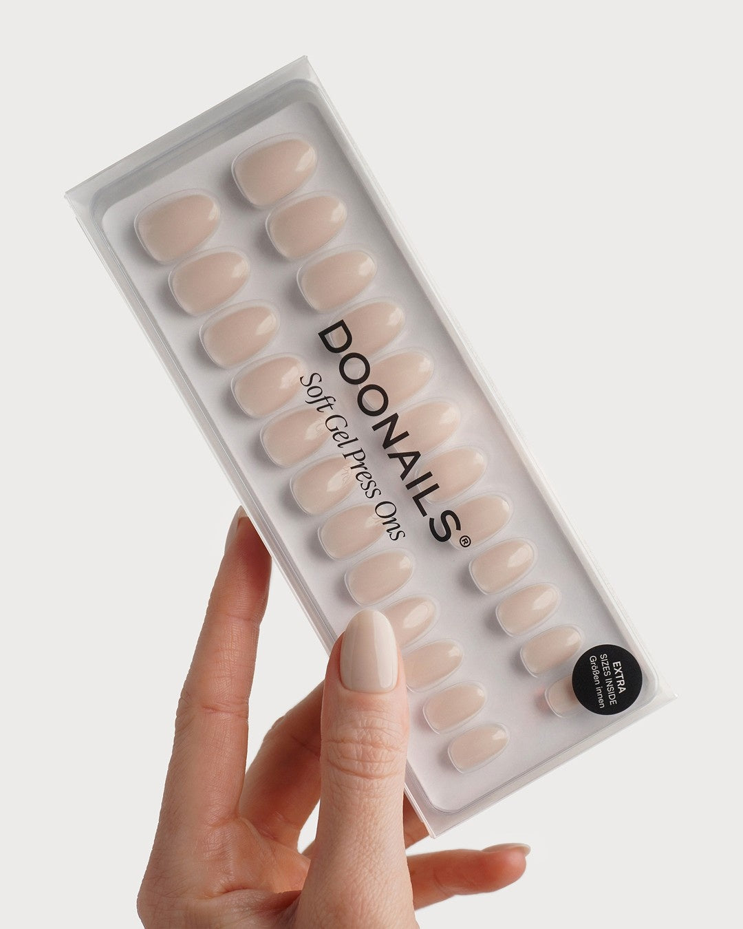 Vanilla Corte Rotonde Press Ons in Soft Gel