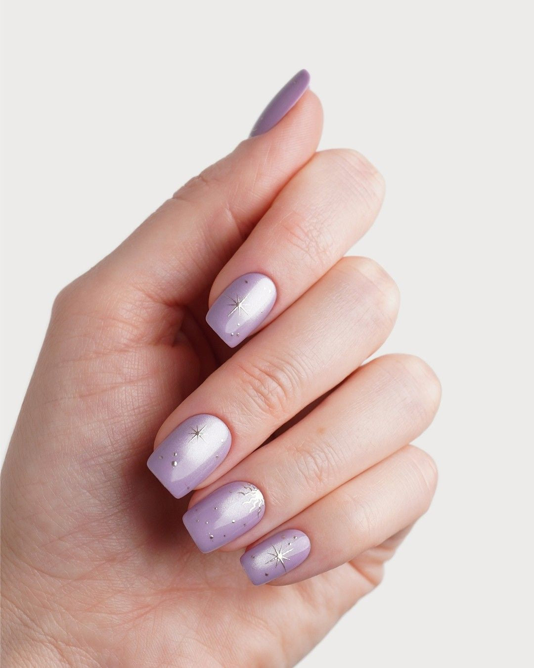 Violet Visions Corte Quadrate Press Ons in Soft Gel