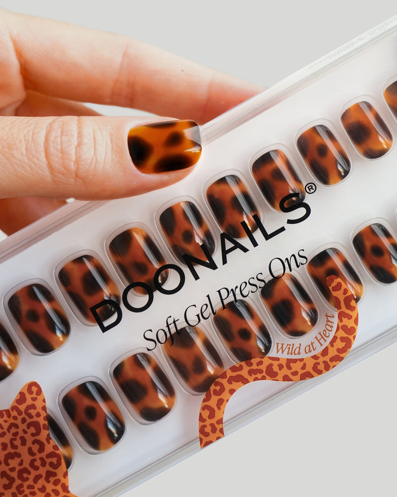 Wild Heart Extra Corte Quadrate Press Ons in Soft Gel