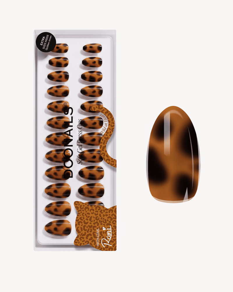 Wild Heart Corte Mandorla Press Ons in Soft Gel