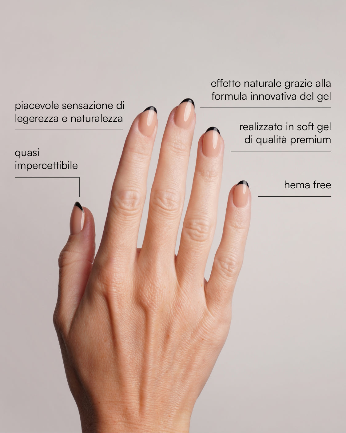 Press Ons in Soft Gel rotonde corte Black French