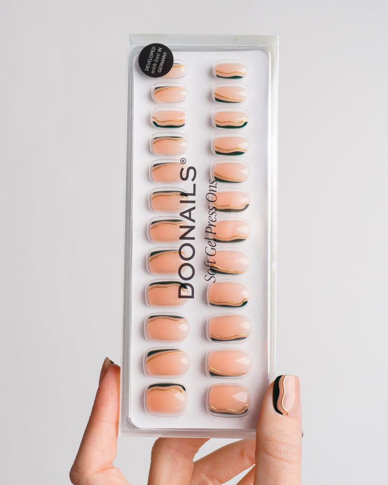 Press Ons in Soft Gel Gold Green Slate Swirl Quadrate Corte - Doonails Italy