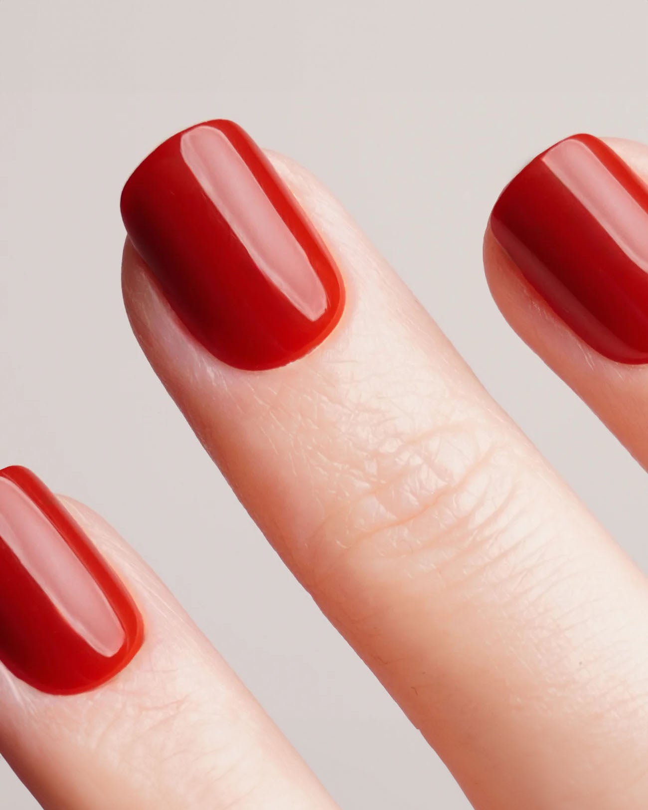 Mon Cheri Extra Corte Quadrate Mani & Pedi Kit Press Ons in Soft Gel
