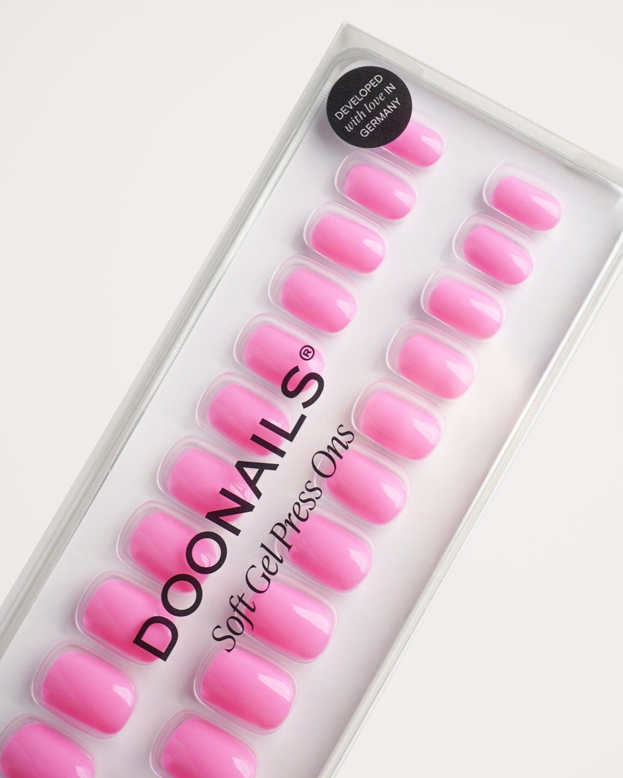 Press Ons in Soft Gel Barbie Girl Quadrate Extra Corte - Doonails Italy