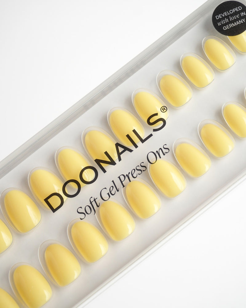 Press Ons in Soft Gel Lemon Sorbet Rotonde Corte - Doonails Italy