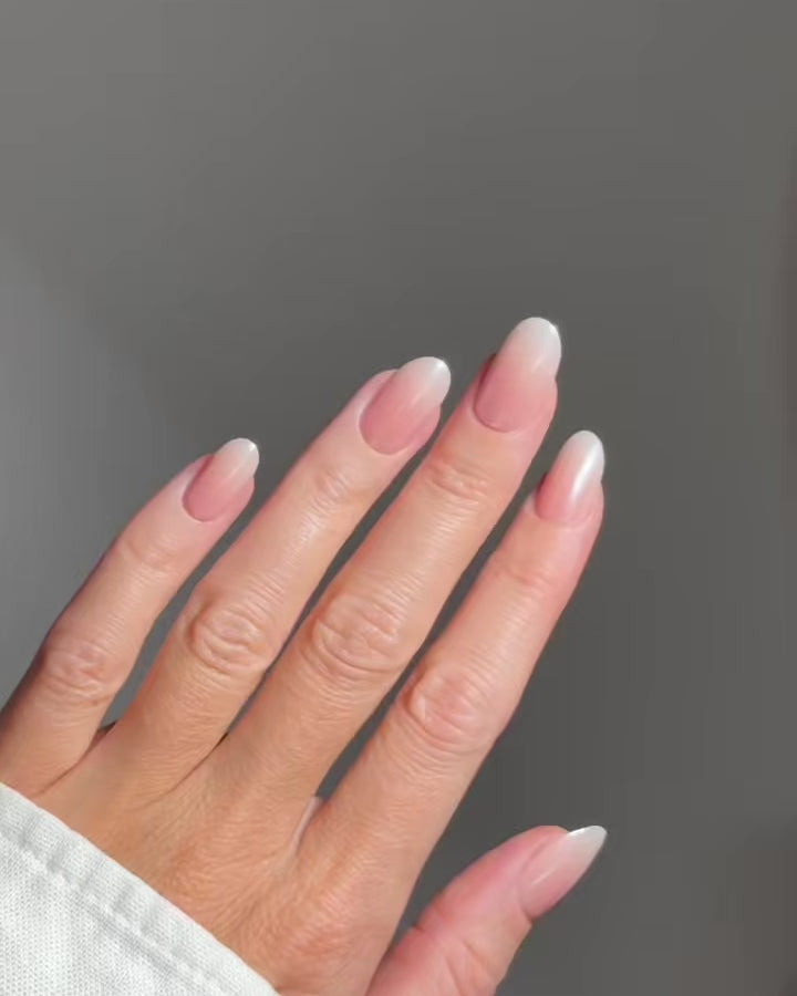 Glazed Babyboomer Medie Rotonde Press Ons in Soft Gel