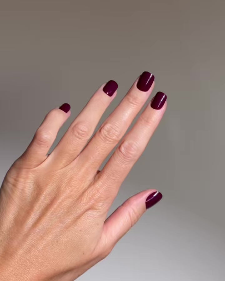 Into You Extra Corte Quadrate Press Ons in Soft Gel