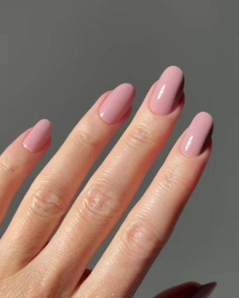 Valentine Crush Medium Round Soft Gel Press Ons - Italy