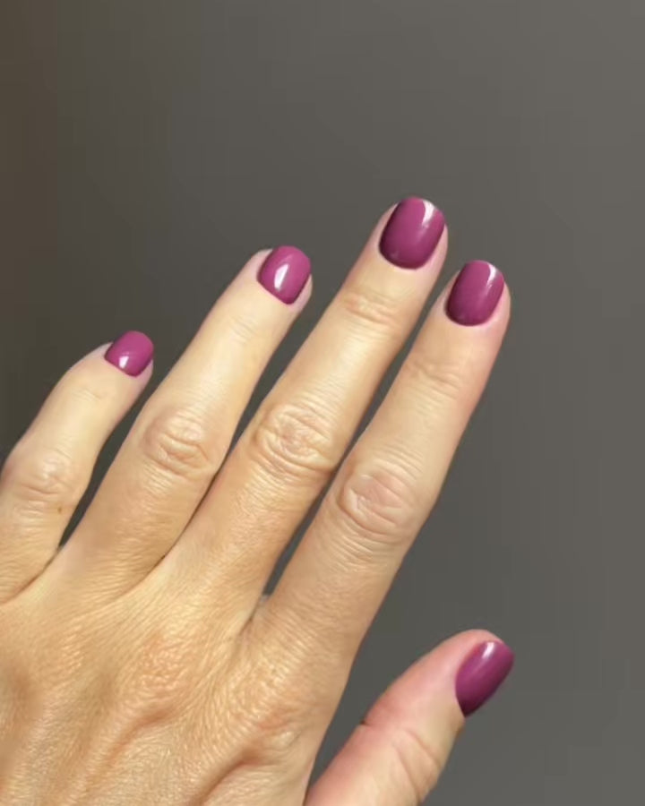 Bubblegum Ultra Corte Quadrate Press Ons in Soft Gel