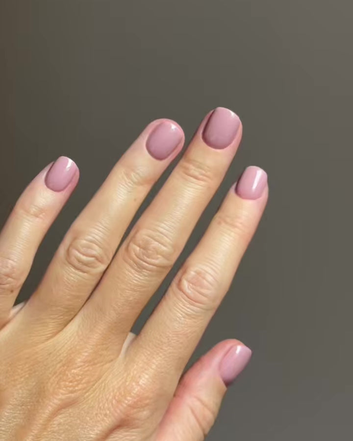 Valentine Crush Ultra Corte Quadrate Press Ons in Soft Gel