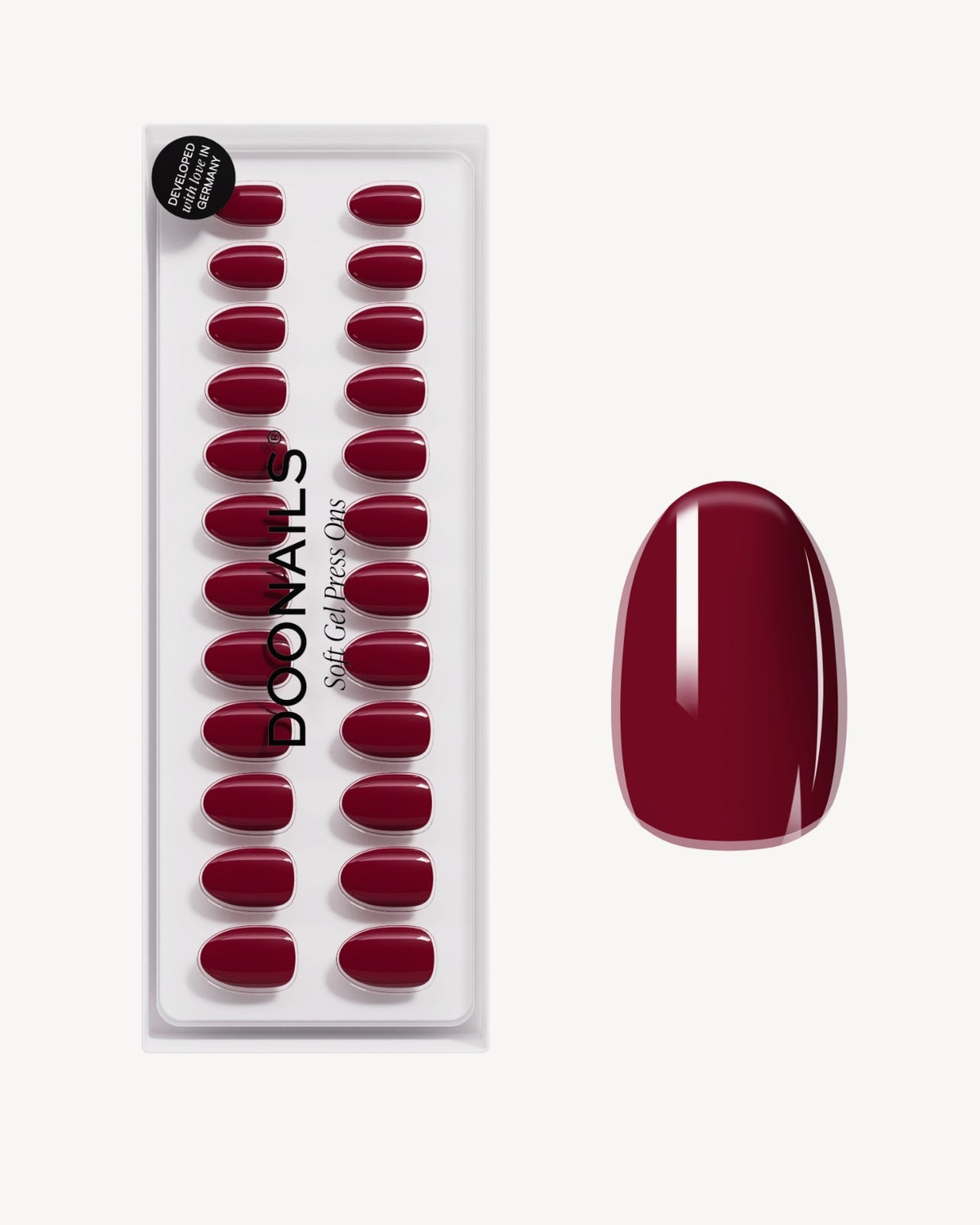 Love Paris Corte Rotonde Press Ons in Soft Gel
